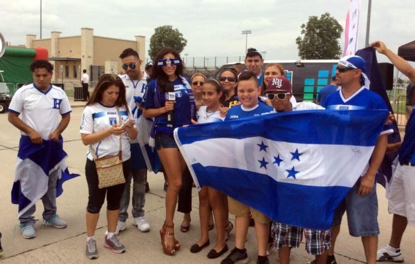 Nathalia Casco anima a Honduras antes del partido con EUA