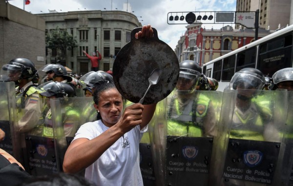 Acusan a la oposición de desestabilizar Venezuela