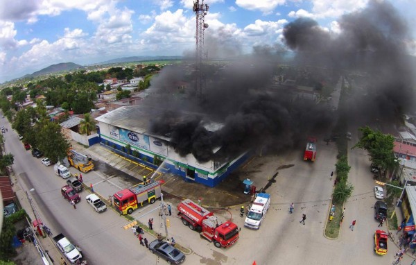 L70 millones en pérdidas deja incendio en empresa de aires