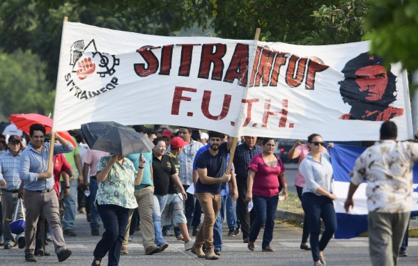 Persiste la crisis en el Infop; marchan exigiendo clases