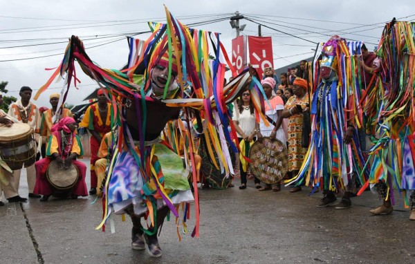 Festejan con carnaval 439 aniversario de la capital de Honduras