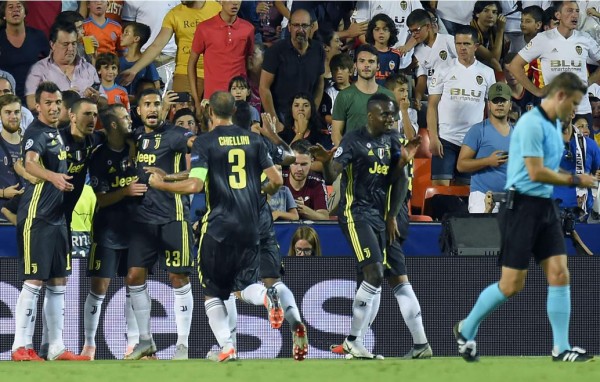 Juventus gana al Valencia en su debut de Champions League pese a expulsión de Cristiano Ronaldo
