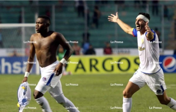 Elmer Güity salvó al Olimpia con un golazo frente al Motagua.