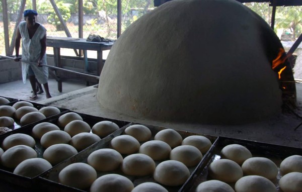 Cómo hacer pan de coco al estilo hondureño