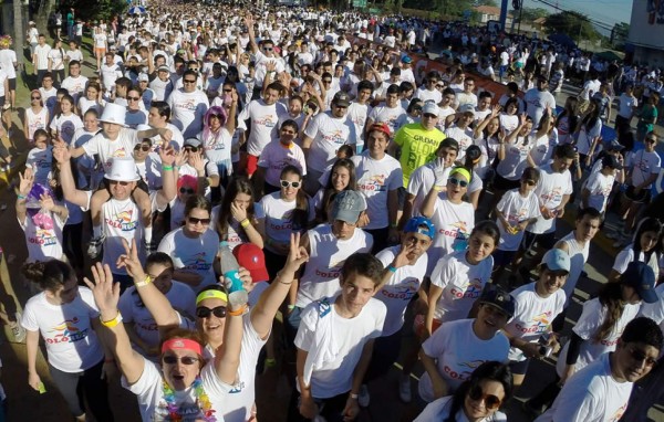 Colorun: Un éxito el día más colorido del año en Honduras