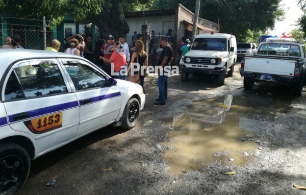 Ultiman a taxista cuando visitaba a su novia en La Ceiba