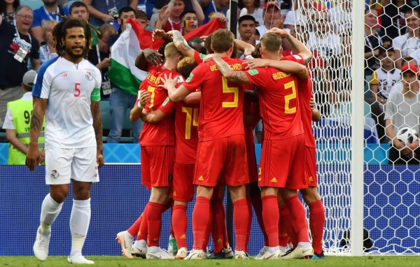 Panamá es goleada por Bélgica en su debut en el Mundial