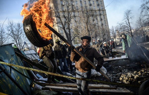 Gobierno y oposición firman acuerdo para salir de la crisis en Ucrania