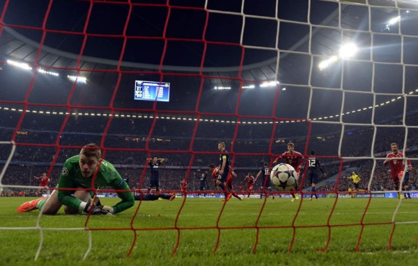 El Bayern remonta al Manchester United y está en semifinales