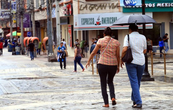 Ingreso de onda tropical deja lluvias en Honduras