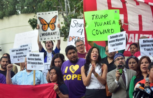 Tras eliminar DACA, Trump pide al Congreso aprobar reforma migratoria