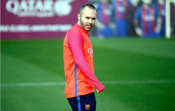 Iniesta recibe el alta médica y estará en el clásico