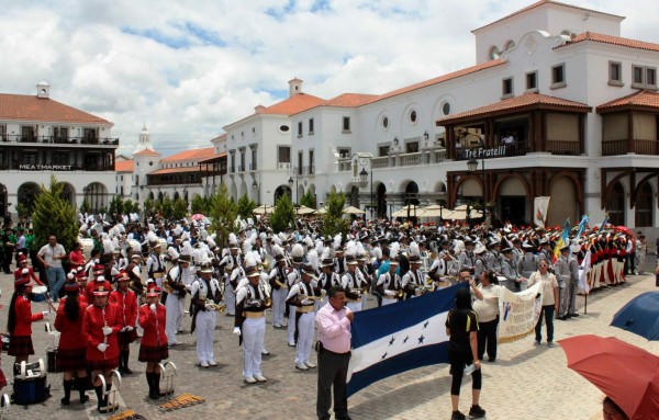 El instituto progreseño Rómulo Durón se roba el show en Guatemala