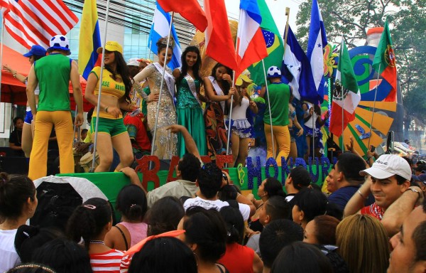 Diversión a lo grande en el carnaval de San Pedro Sula