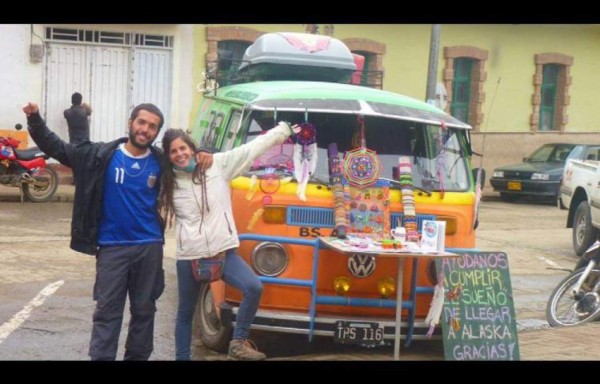 Se enamoran de San Pedro al cruzar América en una combi