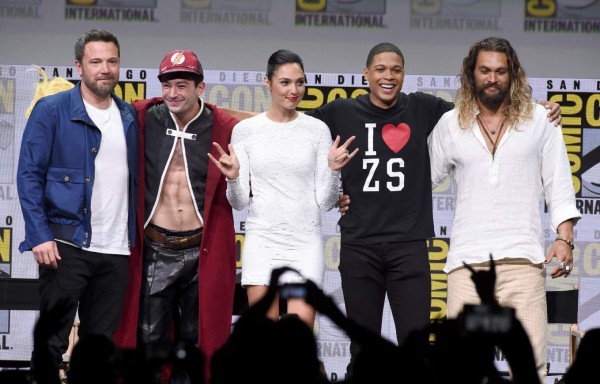 SAN DIEGO, CA - JULY 22: (L-R) Actors Ben Affleck, Ezra Miller, Gal Gadot, Ray Fisher, and Jason Momoa from 'Justice League' attend the Warner Bros. Pictures Presentation during Comic-Con International 2017 at San Diego Convention Center on July 22, 2017 in San Diego, California. Kevin Winter/Getty Images/AFP