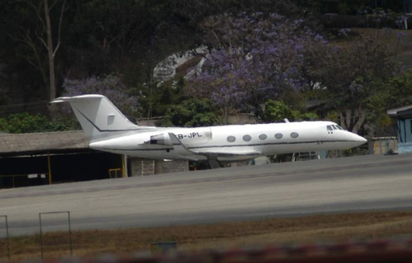 Jet abandonado en Toncontín era 'obsequio para el presidente”