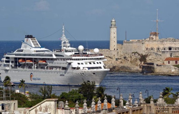 EUA autoriza servicios comerciales de ferry a Cuba