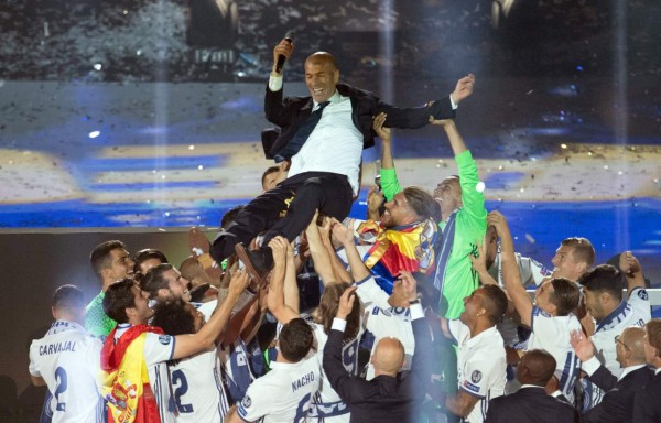 El Real Madrid festejó en su ciudad la histórica 'Duodécima'