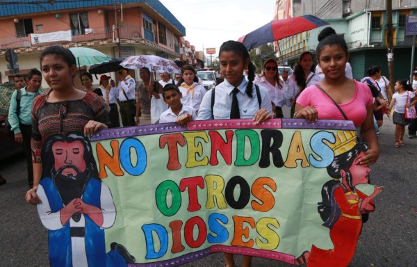 Jóvenes cristianos inculcan valores en Honduras