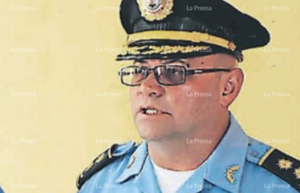 Por asesinato acusan a subcomisionado John Cole Altamirano