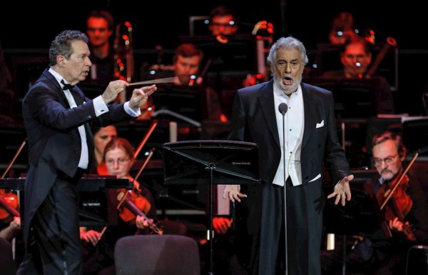Plácido Domingo, el legendario tenor que ve 'oxidarse' su carrera
