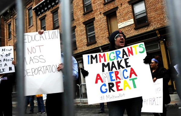 Donald Trump desata racismo contra latinos en escuelas