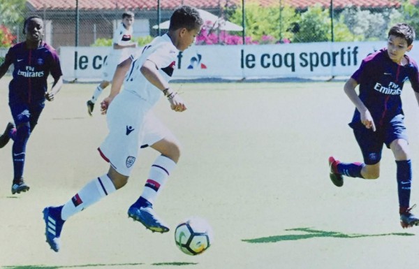 Hijo de David Suazo comienza a destacar en el fútbol