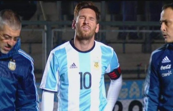 ¡ALERTA! Messi se retiró lesionado ante Honduras