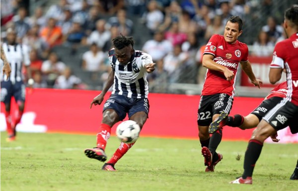 Buen debut del hondureño Alberth Elis con el Monterrey