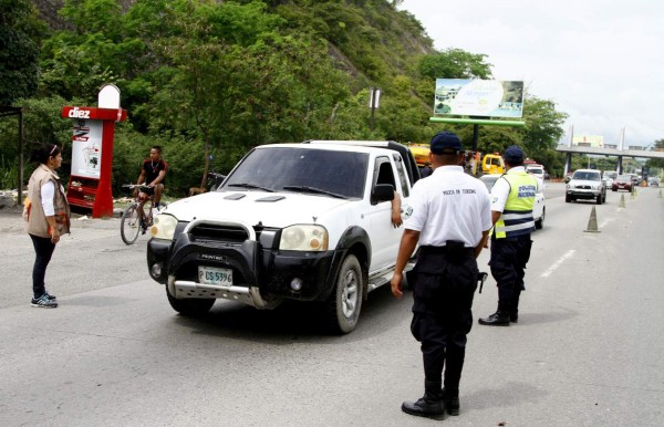 Tránsito lleva 50 licencias decomisadas en San Pedro Sula