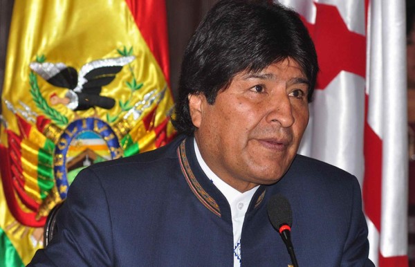 Morales incumple su compromiso de acatar el 'silencio electoral'