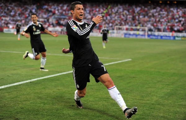 Cristiano Ronaldo mantiene vivo al Real Madrid en la lucha por el título