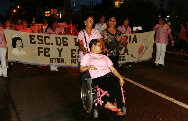 Miles alzan la voz: 'Sí se puede vencer el cáncer”