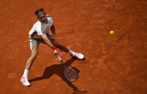 Rafa Nadal domina a Federer y jugará su duodécima final de Roland Garros