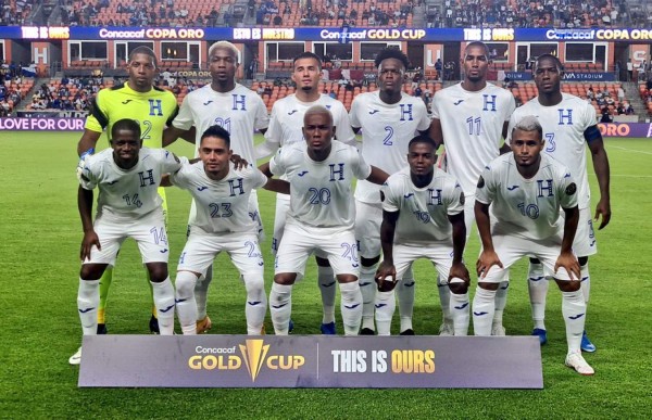 El 11 titular de la selección de Honduras que hace su debut en la Copa Oro . Foto Fenafuth.