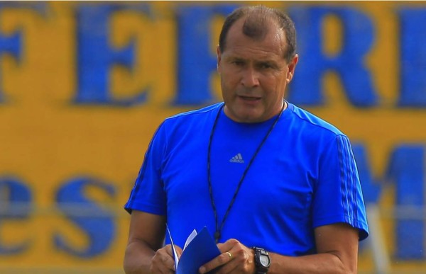 Wilmer Cruz: 'El técnico extranjero solo viene a traer la plata y se va”