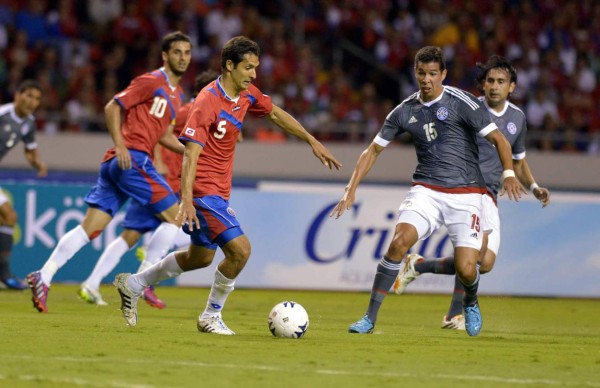 Costa Rica y Paraguay empatan en partido de pocas emociones