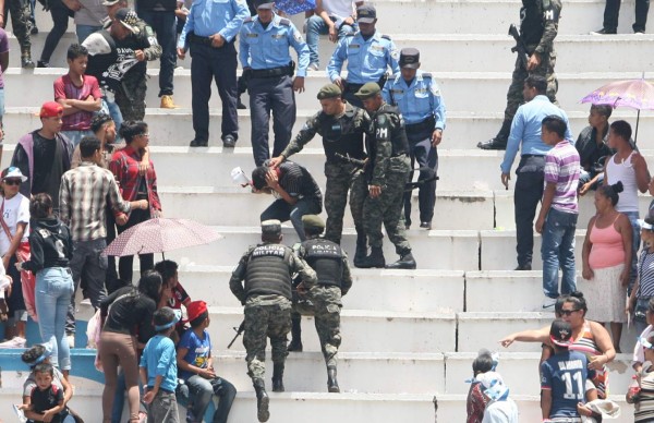 Enfrentamiento entre estudiantes deja varios detenidos en Tegucigalpa