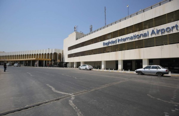 Tres cohetes impactan base militar de EEUU en aeropuerto de Bagdad, Irak