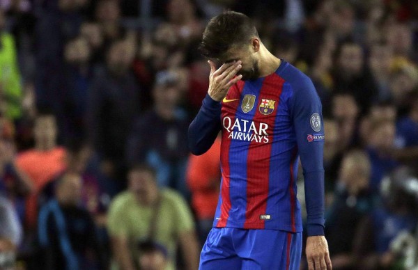 Piqué sufre un esguince de tobillo