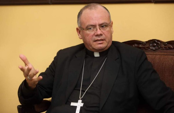 Obispo hondureño le pide a Mel Zelaya que se retire de política en Honduras