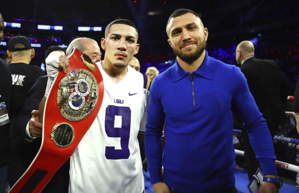 Teófimo vs. Lomachenko, la pelea está en suspenso por el coronavirus