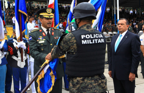 Honduras: Policía Militar recibe el mando en el Día del Soldado