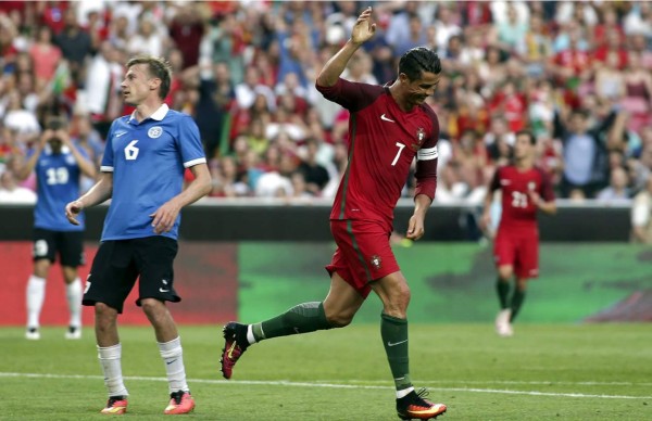 Portugal y Cristiano Ronaldo se dan un festín ante Estonia previo la Eurocopa