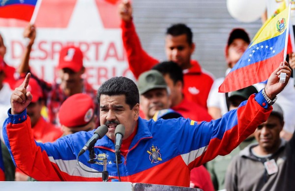 Maduro impone restricciones de visa a ciudadanos de EUA