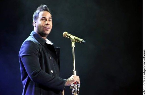 Romeo Santos va por 21 Billboard Latinos