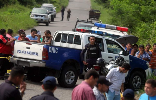 Encuentran cinco hombres muertos en Río Lindo, Cortés