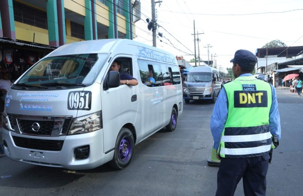 Choferes de buses y taxis a pruebas toxicológicas