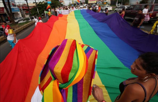 Más de 300 crímenes contra LGBT registra Centroamérica